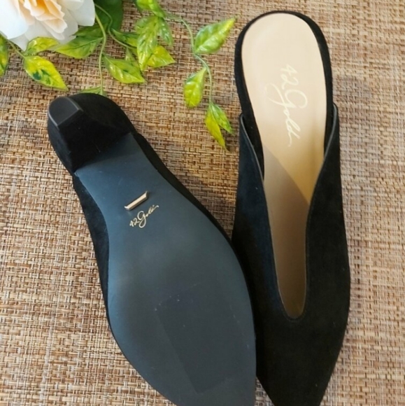 42 Gold overcome mule - Picture 3 of 5